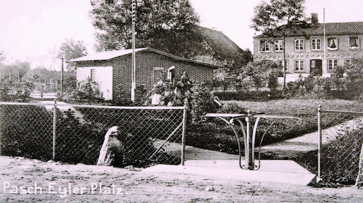 Paasch-Eyler Platz mit Busschuppen