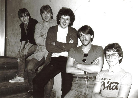 v.o.n.u. Stefan Aebersold, Daniel Schindler, Victor Rettenmund, Alberto Gomez, Andreas Lauber (1982)