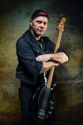 Dan Grossenbacher - Bass