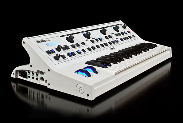 Moog Little Phatty White Limited Edition