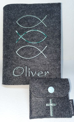 Stickmotiv Fischschwarm in mintgrün auf Filz in dunkelgrau-meliert (Stickdatei von Rock-Queen) und Rosenkranztäschchen Kreuz (Stickdatei von Tanja Resing - himbeerdesign)