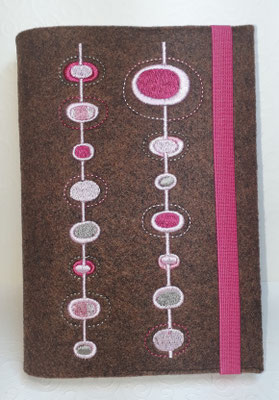 Stickmotiv Ovale in pink-rosa auf Filz in braun-meliert