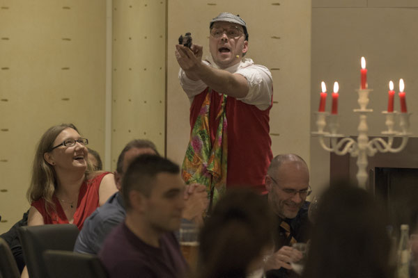 Theater krimimobil Berlin - Krimi-Dinner - Weihnachts-Special Mord beim Festbankett