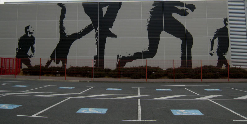 photo 5 : fresque sur le parking de l'Elispace