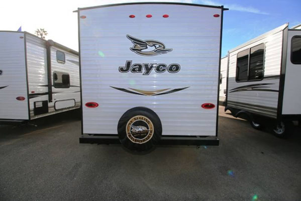 WINGではキャンピングトレーラーの輸入・販売を行っております