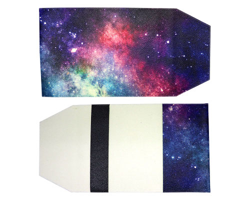 広がりのある宇宙のイメージ画像で、上下左右を意識しないデザイン。