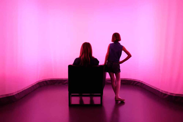 room, pink, 2 persons