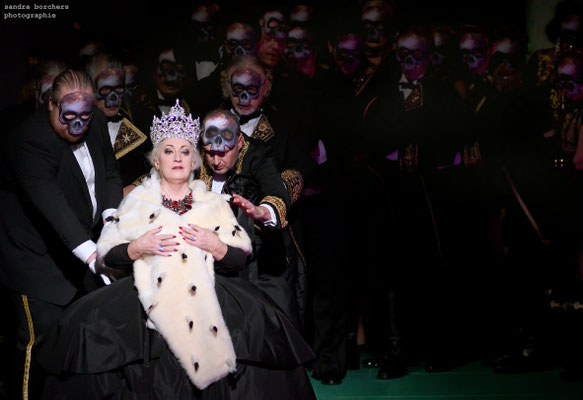 Pique Dame (Tschaikowsky), Theater Aachen 2020, Regie: Ewa Teilmans