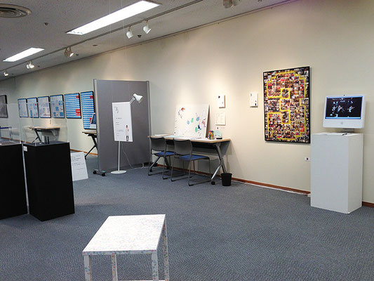 専攻科生グループ展『3』展示の様子