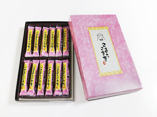 フジワラサヤカ デザイン「クレープショコラロール こまちこまき」パッケージ 大