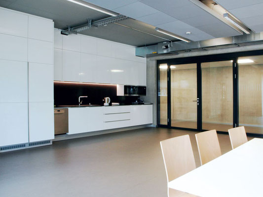 Scherer Feinbau Maschinen GmbH - Alzenau | Interior Design | Auftrag durch RSE+ | Kassel