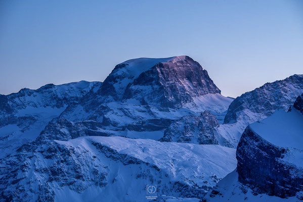 Kanton Glarus,Gärnisch,Glarnerland,Glarus,Abenddämmerung,Abenrot,Landschaftsfoto Glarnerland,