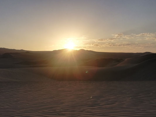 Coucher de soleil dans les dunes