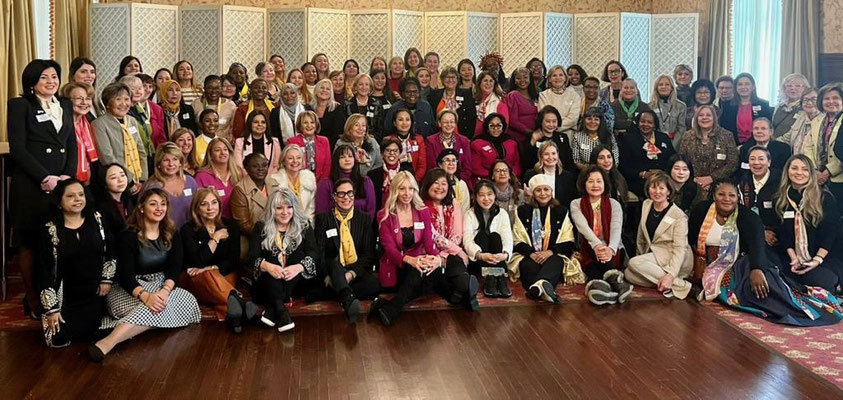 Group photo with all participants at the Leaders' Summit 2023 in New York