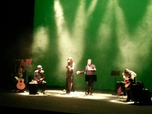 The warmest place. The green house con Julio García (guitarra), Marisa Tolentino y Rubén Melogno (voz), Isidro Solera (percusión)