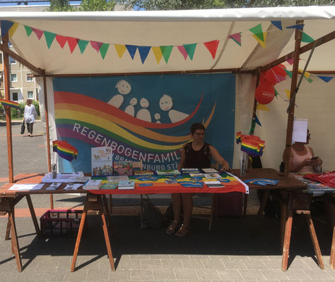 Regenbogenfamilien LSVD Gleichstellungsbeauftragte Stand