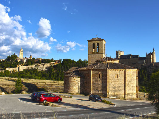 4. Iglesia de la Vera Cruz