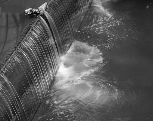 Cécile Joly - la chute d'eau du clapet au moulin de Croquevieille