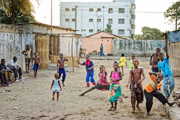 Cyril Duchamp - un quotidien populaire à Lomé (Togo)