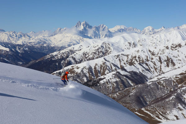 @Kaukasus Freeride (Gregor Hartl Photography)