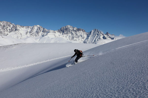 @Kaukasus Freeride (Gregor Hartl Photography)