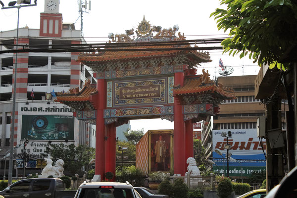 LA PORTE DE CHINATOWN A BANGKOK THAILANDE