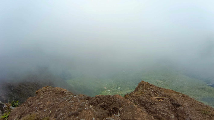 LE CIRQUE DE MAFATE DANS LES NUAGE DEPUIS LE MAIDO