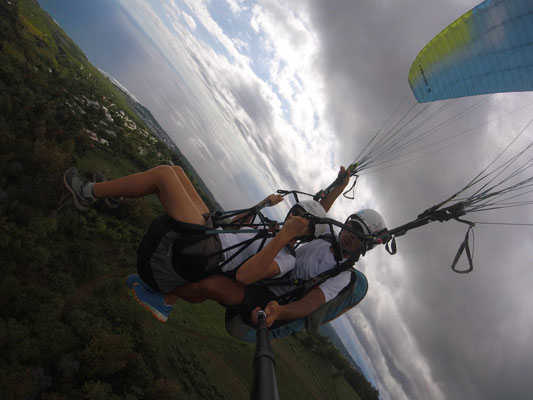 VOL EN PARAPENTE A SAINT LEU