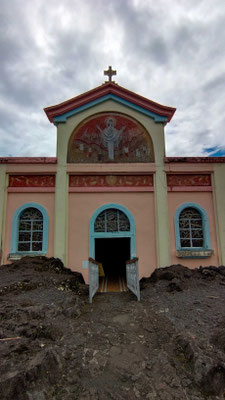 NOTRE DAME DES LAVES A PITON SAINTE ROSE