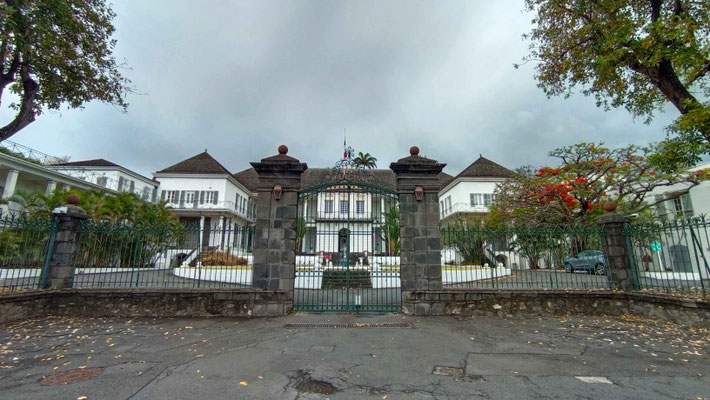  LA PREFECTURE A SAINT DENIS DE LA REUNION