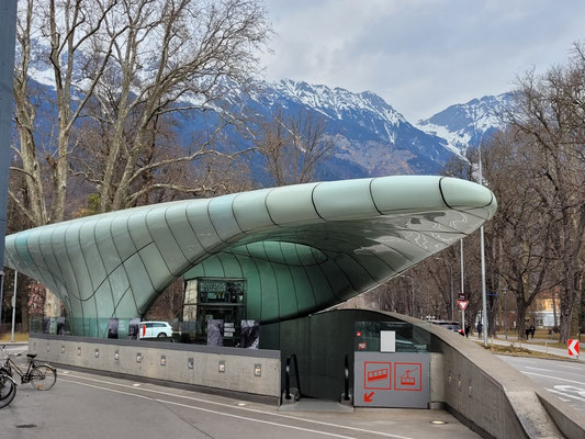 Station der Hungerburgbahn am Kongresszentrum
