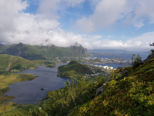 Litl Kongsvatnet und Svolvær