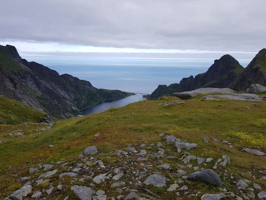 Blick von der Djupsfjordheia zum Djupsfjord