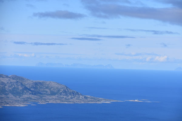 Værøy in der Ferne