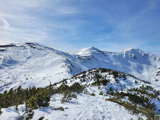 Auf dem Grenzkamm in Richtung Steinjoch