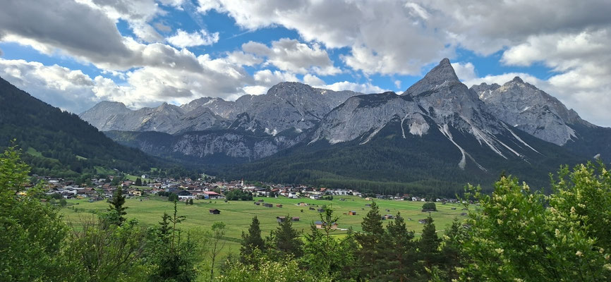 Ehrwalder Becken mit Ehrw. Sonnenspitze