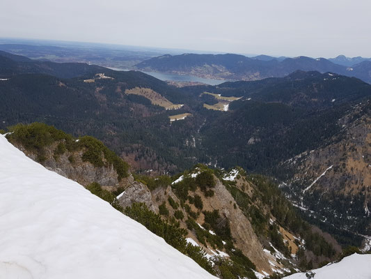 Über den Stinkergraben reicht der Blick zum Tegernsee