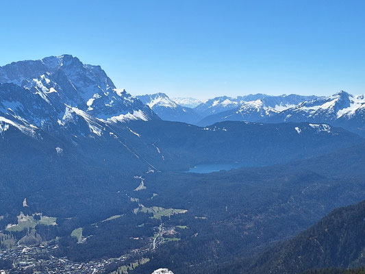 Zugspitze und Eibsee