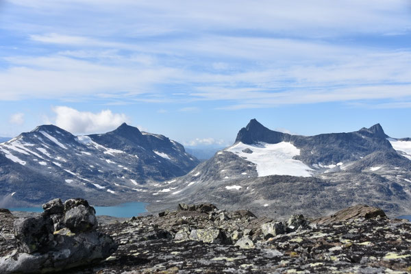 Falketind