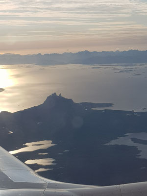 Ist das der Stetind? Und dahinter die Lofoten!