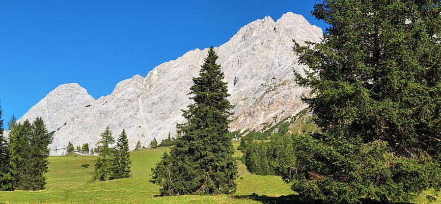 Ehrwalder Sonnenspitze und Marienbergspitzen