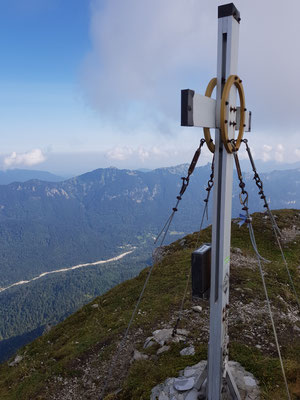 Gipfelkreuz auf der Kuchelbergspitze