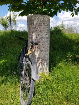 Meilenstein bei Huglfing