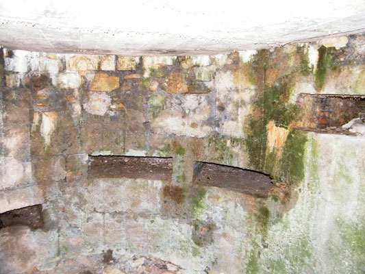Das Innere des Blockhauses