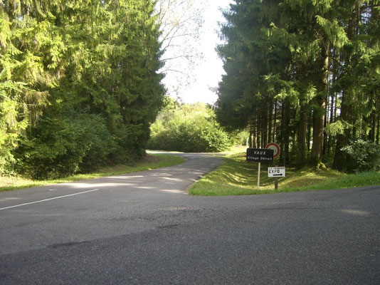 Abzweigung zur "neuen" Ortschaft