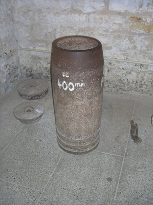 Ausstellungsstück - 40cm - Geschosshülse