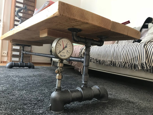 INDUSTRIAL COUCHTISCH - PREIS AUF ANFRAGE