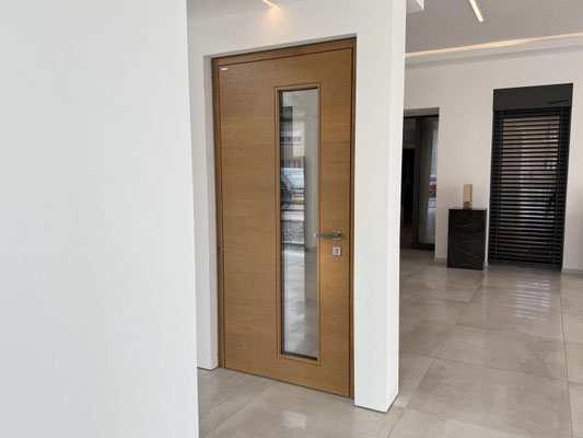 Holzhaustüre aus Eiche mit Glas