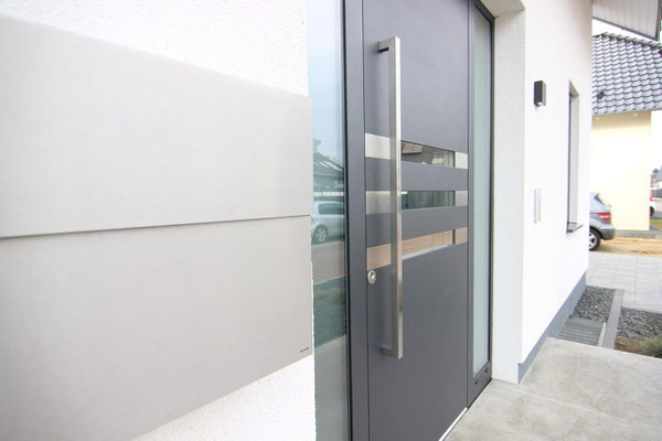 Alu Haustüren zwischen Aachen und Köln