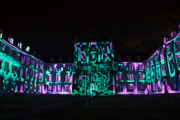 Geisterschloss, Rotationen 2015 - Foto François Schwamborn